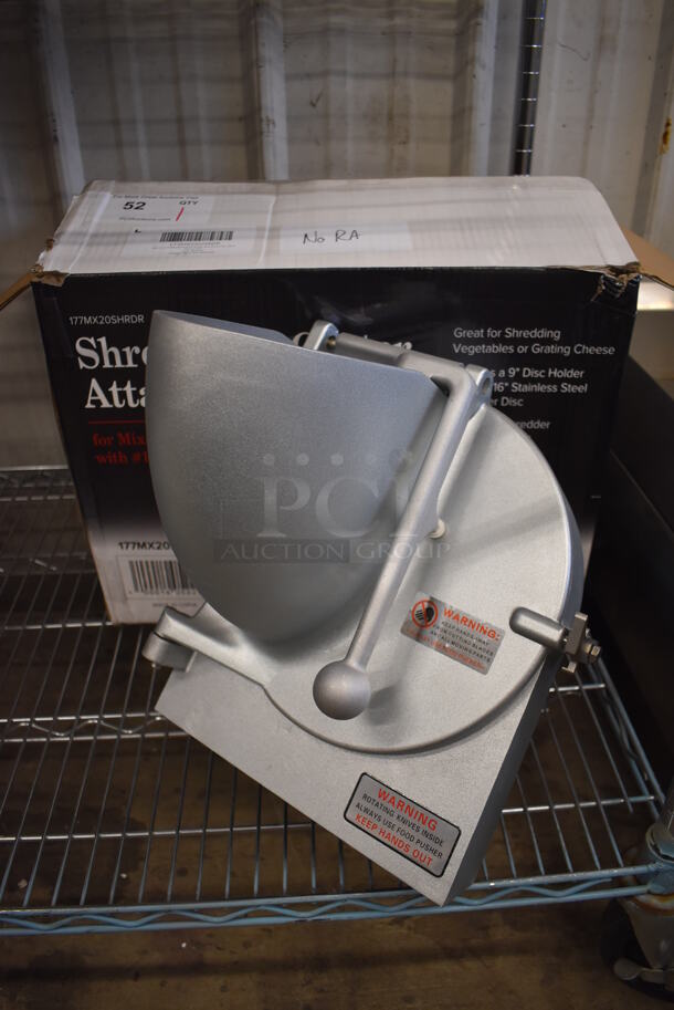 BRAND NEW SCRATCH AND DENT! Avantco 177MX20SHRDR Metal Commercial Pelican Head. Does Not Have Blade. 11x15x16
