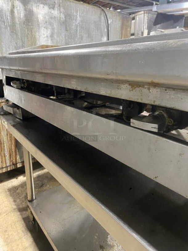 Therma Tek Commercial Natural Gas Powered Flat Griddle! With Back & Side Splashes! On Regency Commercial Equipment Stand! With Underneath Storage Space! All Stainless Steel! On Casters! WORKING WHEN REMOVED! - Image 6 of 11