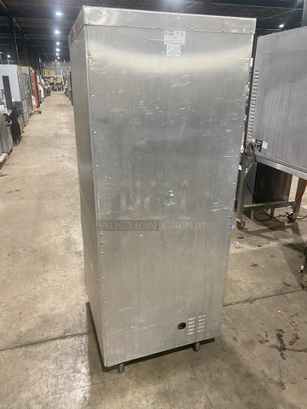 Metro Fully Insulated HM2000 Food warming Holding Cabinet! Model C199-M! 120V 1 Phase! On Casters!  - Image 3 of 7