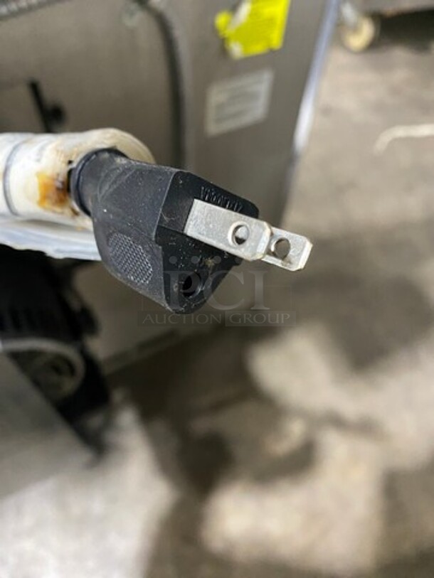 American Range Commercial Natural Gas Powered Double Deck Convection Oven! With Solid Doors! All Stainless Steel! On Casters! 2x Your Bid Makes One Unit! Model: MSD2 SN: 150708080 - Image 11 of 11