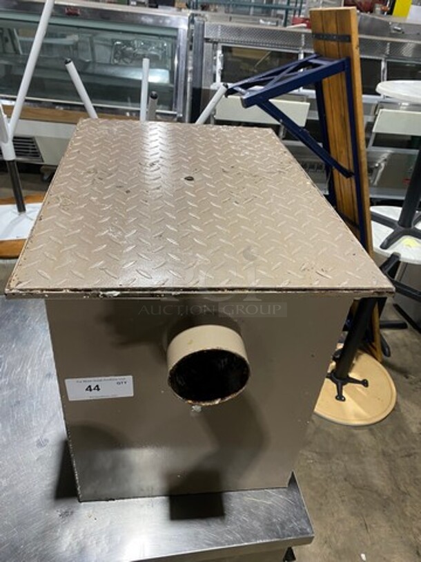 Commercial Grease Trap! - Image 6 of 6