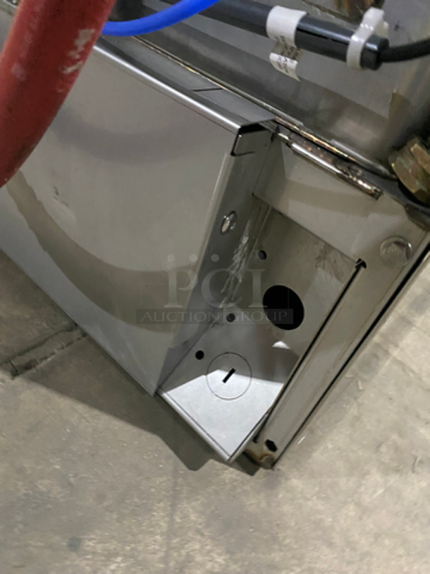 NICE! New Body Style Hobart Commercial Under The Counter Heavy Duty Dishwasher! All Stainless Steel! Model: LXER SN: 23H79720 120/208V 60HZ 1 Phase - Image 9 of 9