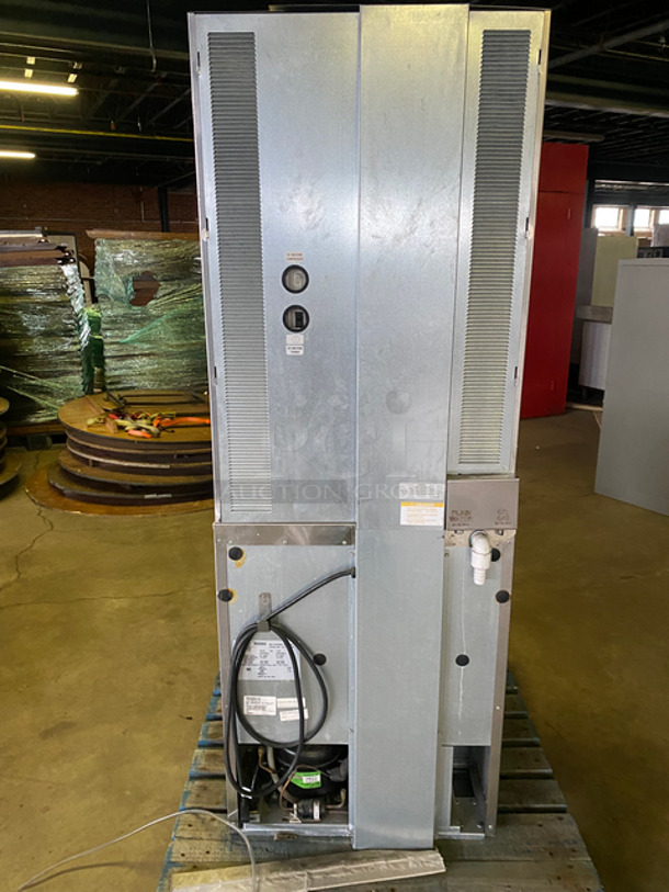 AMAZING! Manitowoc Multiplex Blend In Cup Work Station! On Single Door Undercounter Cooler! With Poly Bins! All Stainless Steel! 2x Your Bid Makes One Unit! Model: MB-8-1 SN: 1701150000857 115V 60HZ 1 Phase - Image 4 of 11