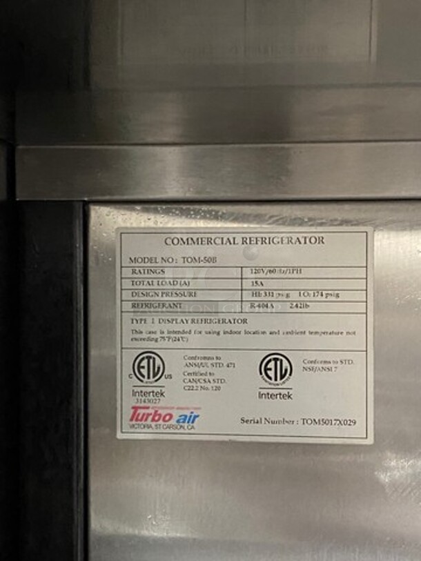 Turbo Air Commercial Refrigerated Open Grab-N-Go Case Merchandiser! With View Through Sides! With Front Cover! All Stainless Steel! Model: TOM50B SN: TOM5017X029 120V 60HZ 1 Phase - Image 6 of 7