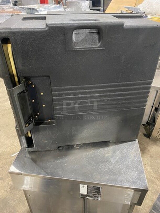 NICE! Cambro Insulated Food Pan Carrier! - Image 4 of 5