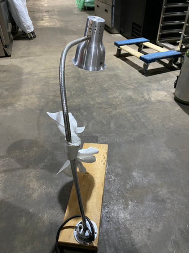 Carlisle Commercial Countertop Food Warming Lamp! Model: NHL8195 - Image 4 of 7