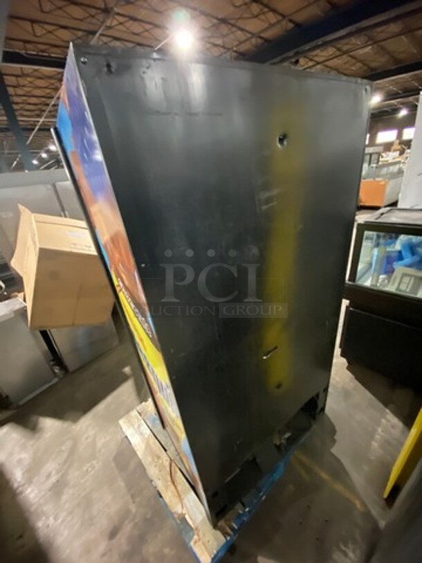 Royal Vendors Commercial Drink Vending Machine! 10 Drink Selections! With Bill And Coin Acceptor! Suitable For Indoor And Outdoor Use! Model: RVCDE65010 SN: 200329FA00057 115V 60HZ 1 Phase - Image 4 of 9