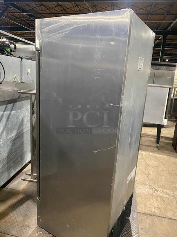 2019 Bison Commercial Single Door Reach In Cooler! Poly Coated Racks! All Stainless Steel! With Casters! Working When Removed! MODEL BRR21 SN: BRR2100319122100K80010 115V 1PH  - Image 4 of 10