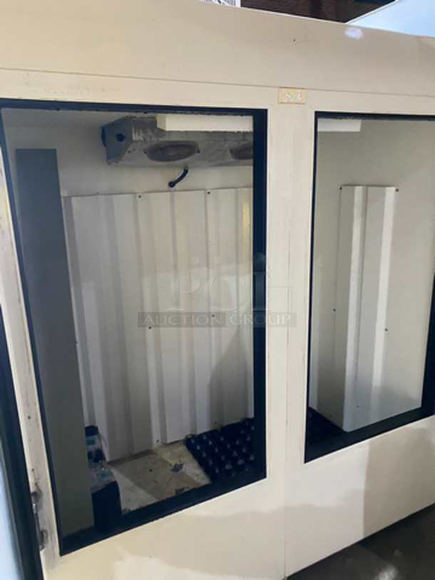 Star Commercial 2 Door Ice Merchandiser! With View Through Doors! Model: IS67AG50 SN: 00BY00388 115V 60HZ 1 Phase - Image 5 of 10