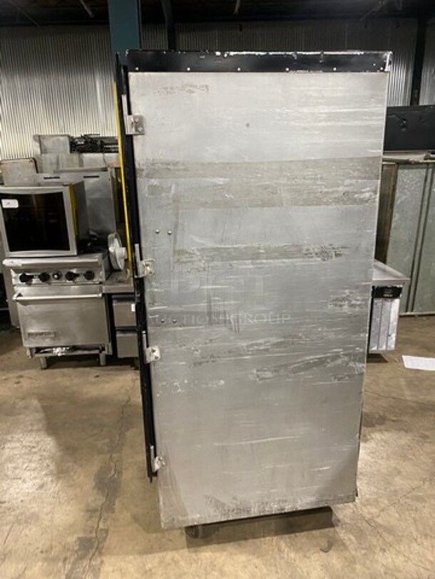 Metro Commercial Heated Holding Cabinet/ Food Warmer! All Stainless Steel! On Casters! Model: C199HM2000 120V - Image 3 of 8