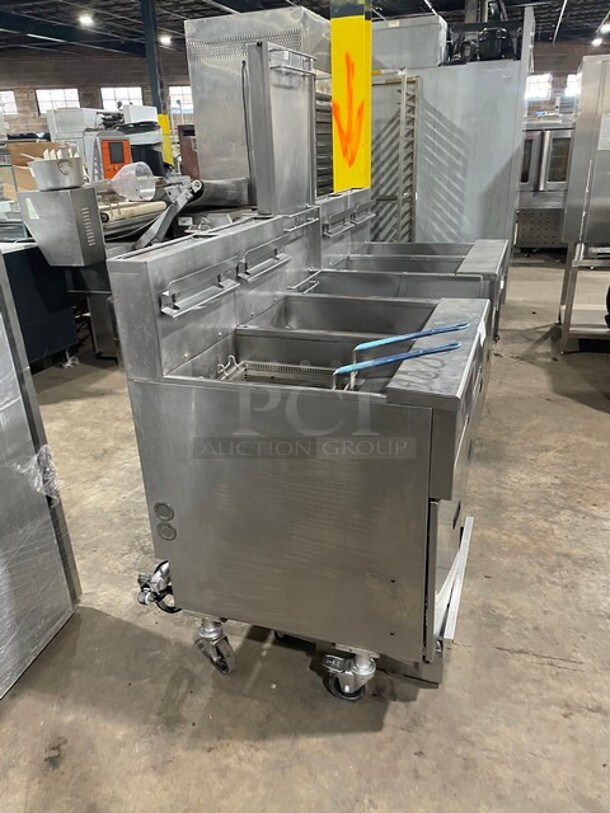WOW! Pitco 4 Bay Natural Gas Powered Commercial Deep Fat Fryer With Dump Station! With Oil Filter System! MODEL: SGH50 SN: G11BD005235 115V! Working When Removed!
 - Image 2 of 12