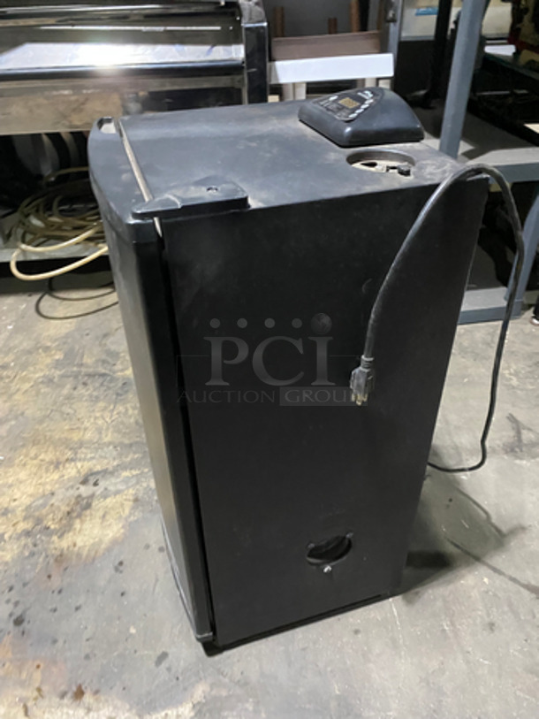 Master Built Commercial Electric Powered Smoker! With Metal Racks! 120V 60HZ 1 Phase - Image 2 of 8