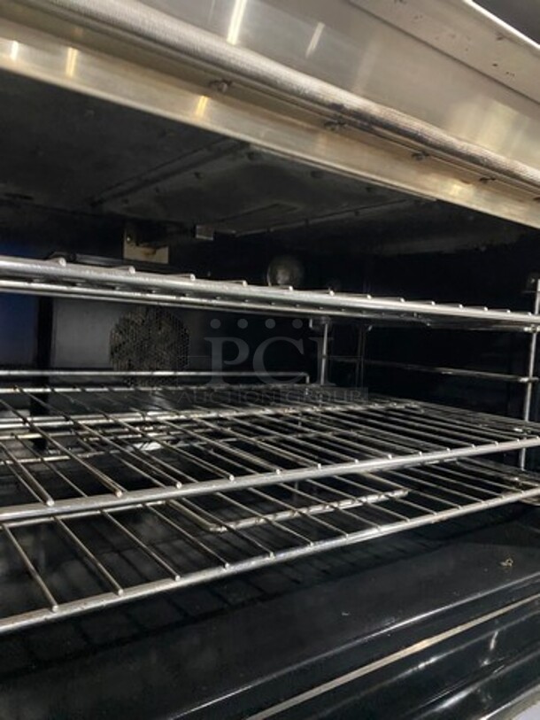 GREAT! DCS Commercial Gas Powered 6 Burner Stove! With Center Mini Flat Top Griddle! With 1 Full Size & 1 Mini Oven Underneath! All Stainless Steel! - Image 10 of 11