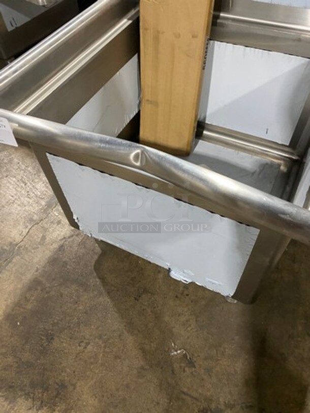 NEW! SCRATCH-N-DENT! Sapphire Single Compartment Prep Sink! All Stainless Steel! With Legs! Model: SMS2020 - Image 8 of 8