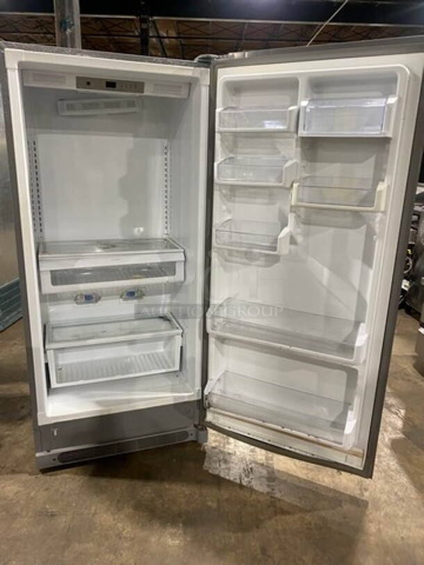 Frigidaire Single Door Reach In Refrigerator! With Poly Shelves! Stainless Steel Body! Model: FPRH19D7LF1 SN: WA43003441 115V - Image 5 of 10