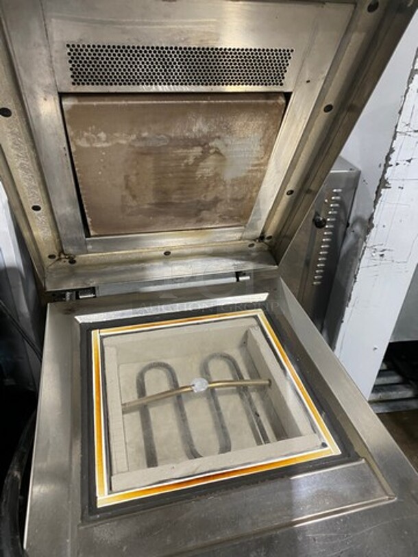 WOW! Late Model ELECTROLUX Infa Red Panini Press Machine! HSG Series! Model HSPPAN Serial 04904016 208V/60Hz/1 Phase!  - Image 5 of 7