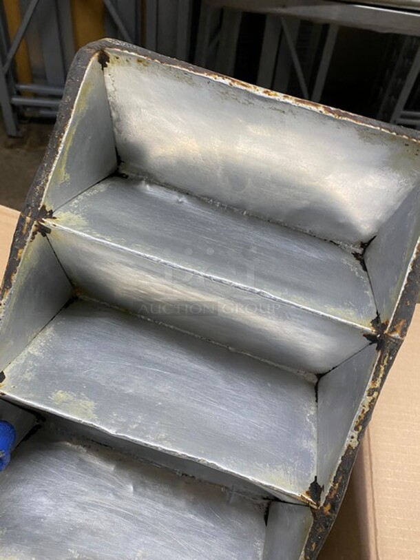 All One Money! All Aluminum Triangle Cake Molds! - Image 3 of 4