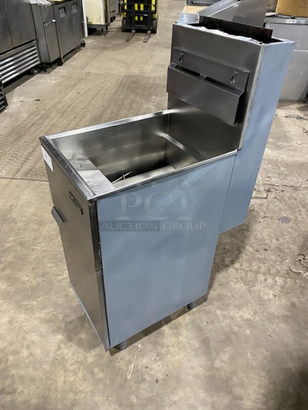 GREAT! MKE Commercial Natural Gas Powered Deep Fat Fryer! All Stainless Steel! On Legs! - Image 2 of 8
