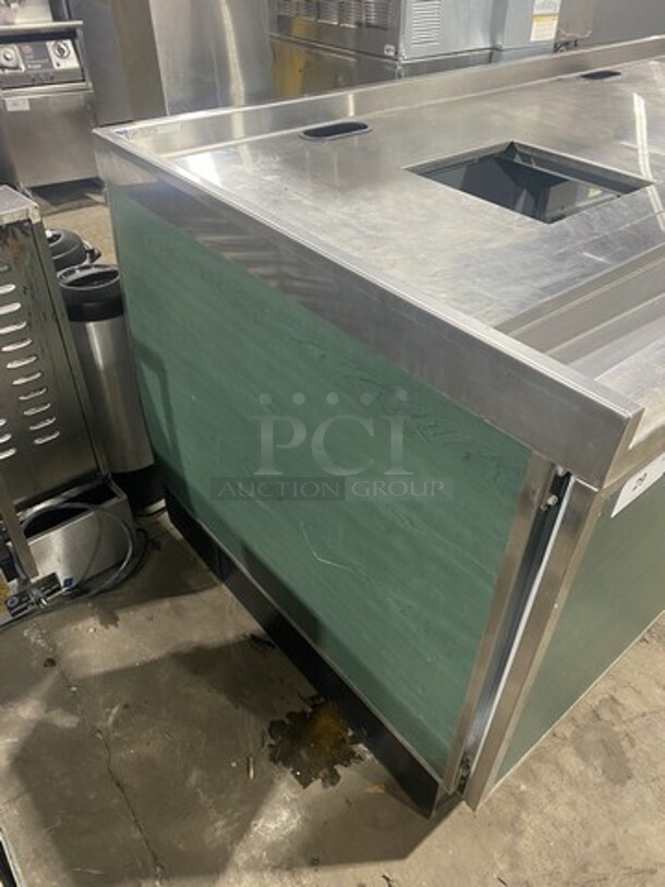 Duke All Stainless Steel Heavy Duty Beverage Center Work Station! On Legs! - Image 3 of 8