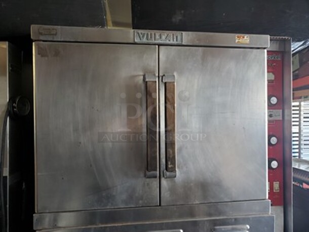 Vulcan Single Deck Full Size Natural Gas Convection Oven on Casters! - Image 2 of 7