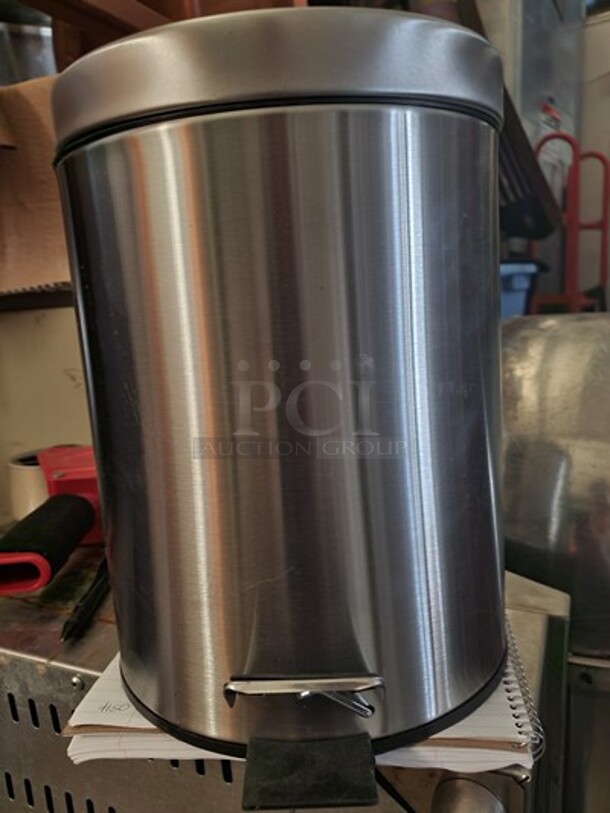Small Trash Can  - Image 2 of 2