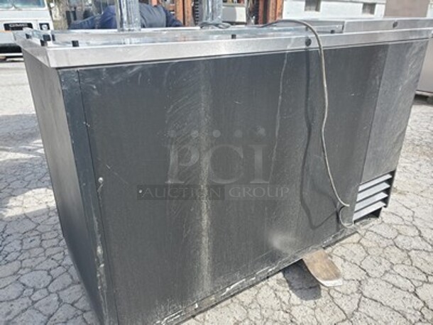 True Two Door|Draft Beer dispenser|Double Head Taps & side door - Image 4 of 7
