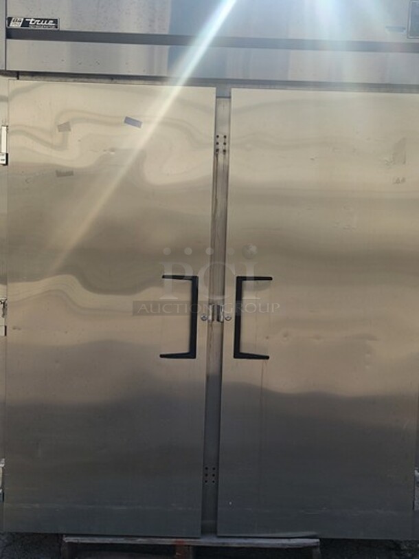 TRUE Two Solid Door Stainless Steel Reach-In Commercial Refrigerator|Double Side Door|115V.
