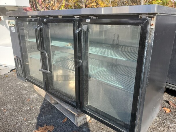AVANTCO 3 Glass Door Beer Cooler 115Volts 73X25X34 - Image 6 of 8