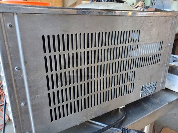 MUSSO L2 Ice Cream Maker 115V 20X14X12 - Image 3 of 7