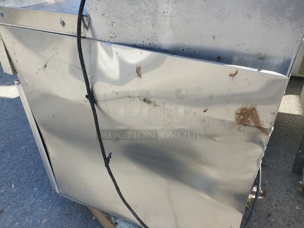 Victory VPT-119 4 Door Prep-Table 119X35X36 (Dent on one side) 115V - Image 10 of 10