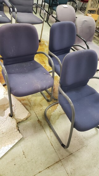 Lot of 3 Chairs

(Location 2)