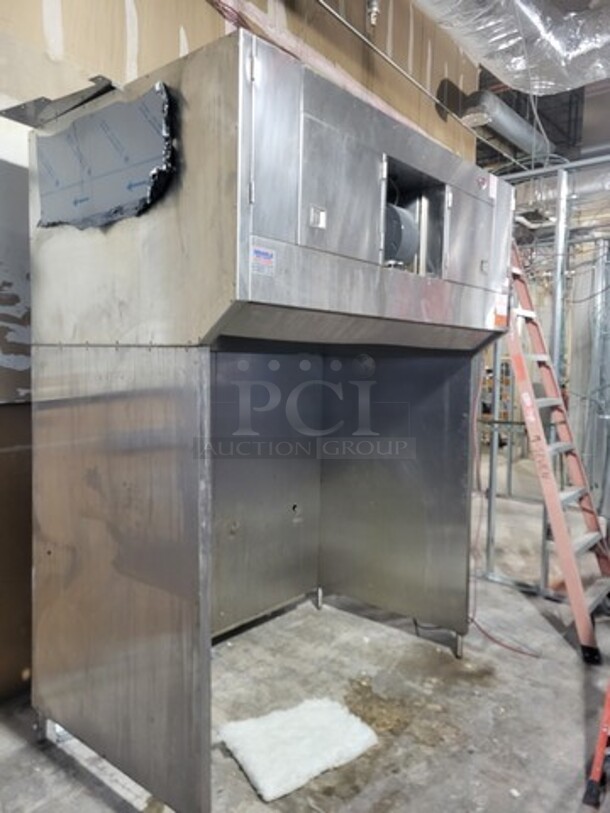 Free Standing Stainless Steel Commercial Kitchen Hood!