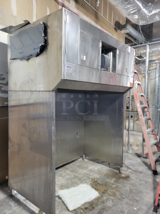 Free Standing Stainless Steel Commercial Kitchen Hood! - Image 1 of 10
