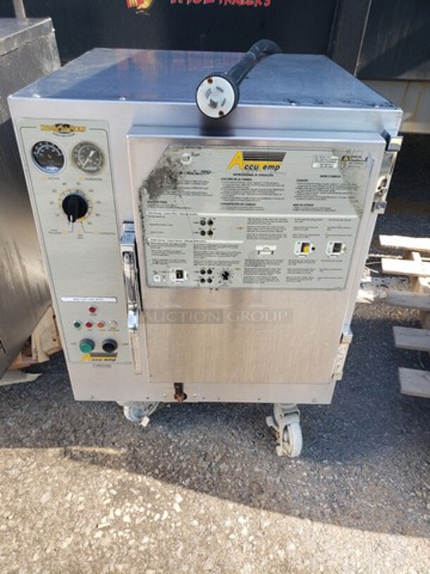 AccuTemp Steam 'N' Hold Countertop Electric Convection Steamer! Sold as is.

208 V
60 Hz
3 PH - Image 1 of 8