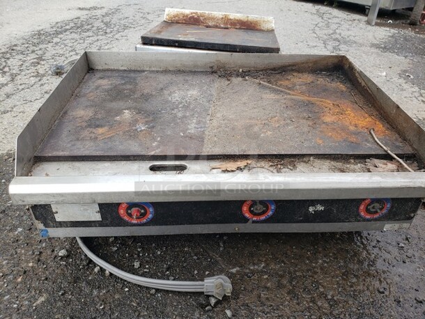 Star - Max 36" Electric Griddle. Unknown Condition. - Image 1 of 2