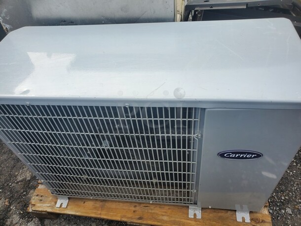 Carrier Performance 25HHA418A300 Residential Air Conditioner Condensing Unit - Image 3 of 6