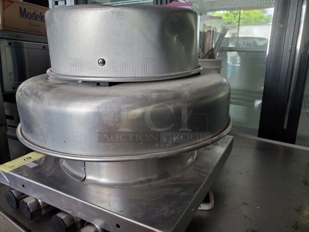 Dayton Fan 19X19X17 Like new! - Image 3 of 4