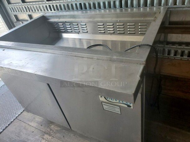 Avantco 178SCLM 47" Stainless Steel Refrigerated Salad Bar / Cold Food Table! - Image 6 of 6