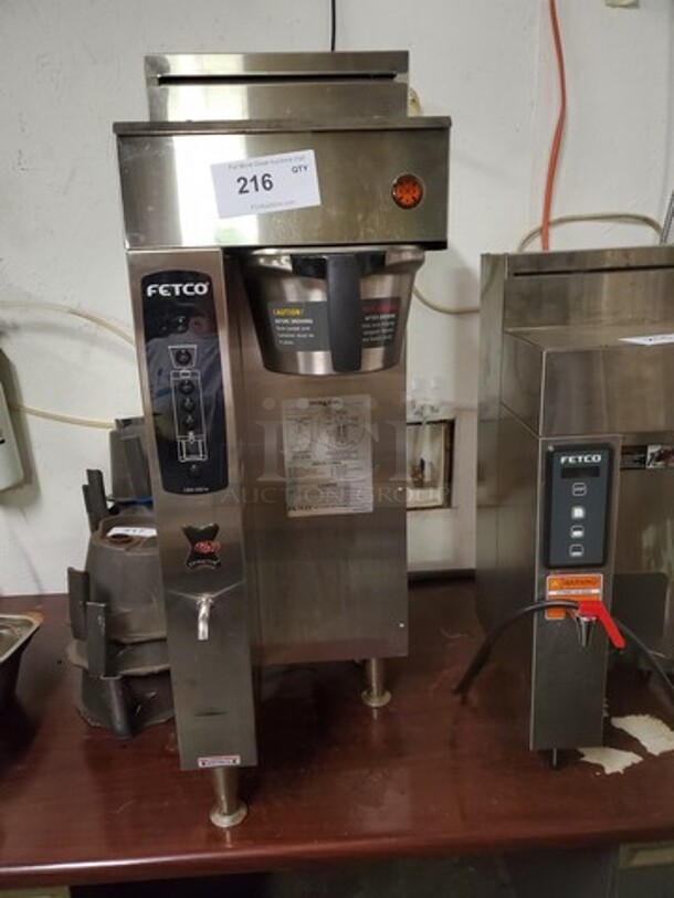 Fetco CBS-2051e Extractor Single Station 1 Gallon Coffee Brewer 120V - Image 2 of 4