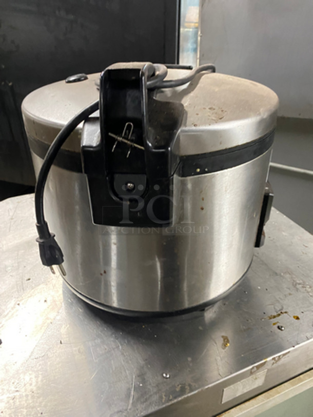 Commercial Countertop Rice Cooker! All Stainless Steel! Model: 37560R SN: A3651ET 120V 60HZ - Image 2 of 7