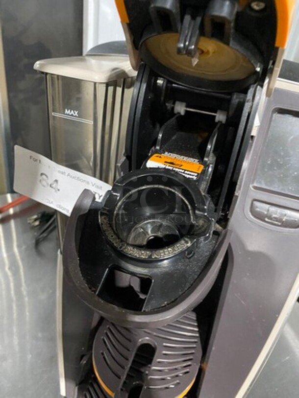 Grindmaster Countertop Coffee Brewing Machine! Model: RC400 SN: 002727 120V - Image 6 of 11