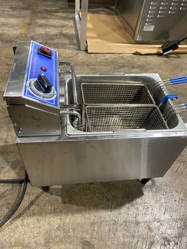 NEW! Globe Countertop Electric Powered Deep Fat Fryer! With Frying Basket! With Backsplash! All Stainless Steel! On Legs! Model: PF16E 208/240V - Image 4 of 11