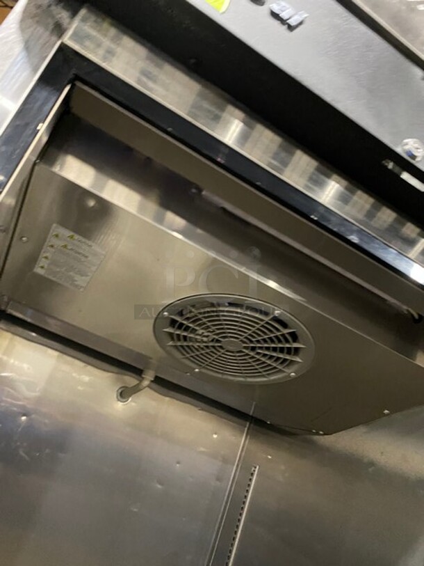 Turbo Air Commercial Single Door Reach In Refrigerator! With Poly Coated Racks! All Stainless Steel! On Casters! Model: M3R241 115V - Image 6 of 8