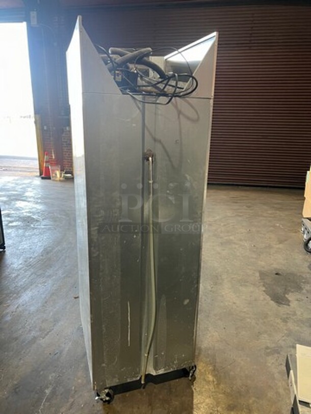 Continental Commercial Single Door Reach In Cooler! All Stainless Steel! On Casters! Model: 1R SN: 15279637 115V 60HZ 1 Phase - Image 5 of 9