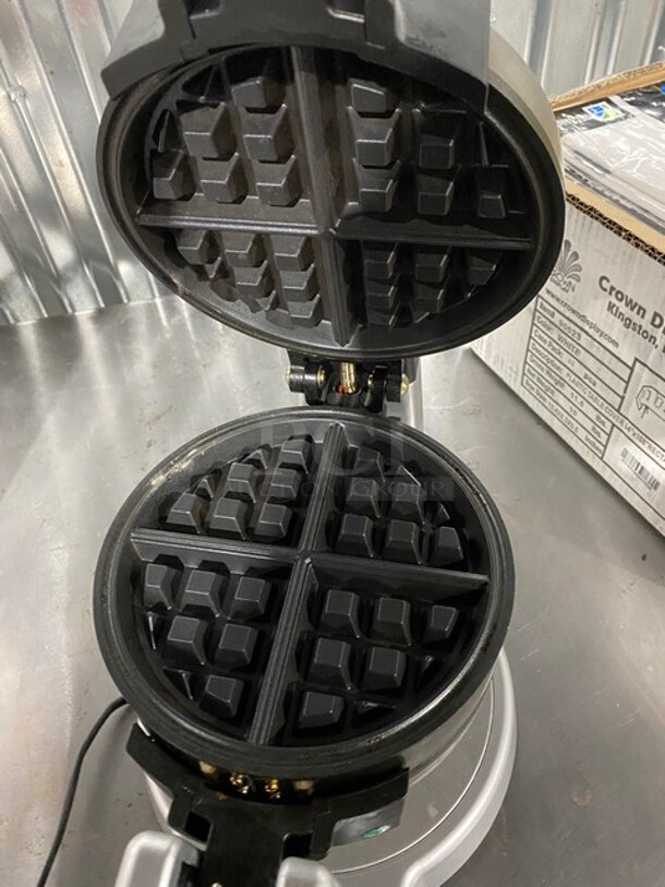 Cuisinart Double Belgian Waffle Maker! - Image 7 of 9