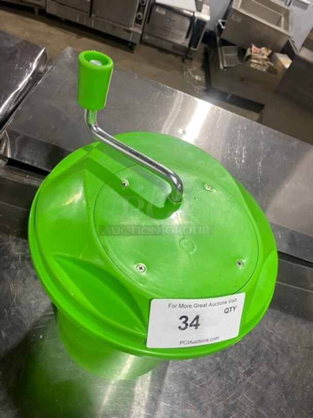 Commercial Countertop Poly Salad/Lettuce Spinner! With Lid! - Image 2 of 4