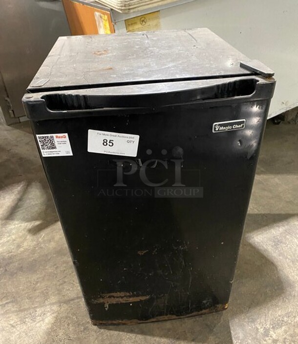 Magic Chef Black Countertop Refrigerator! MODEL HMBR440BE 115V  - Image 1 of 8