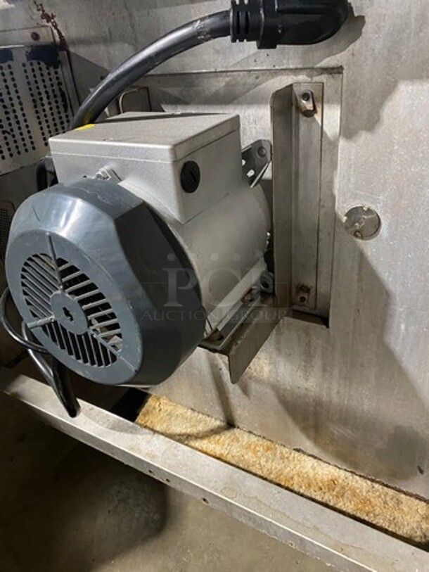 Blodgett Commercial Convection Oven! With Solid Doors! All Stainless Steel! - Image 8 of 12