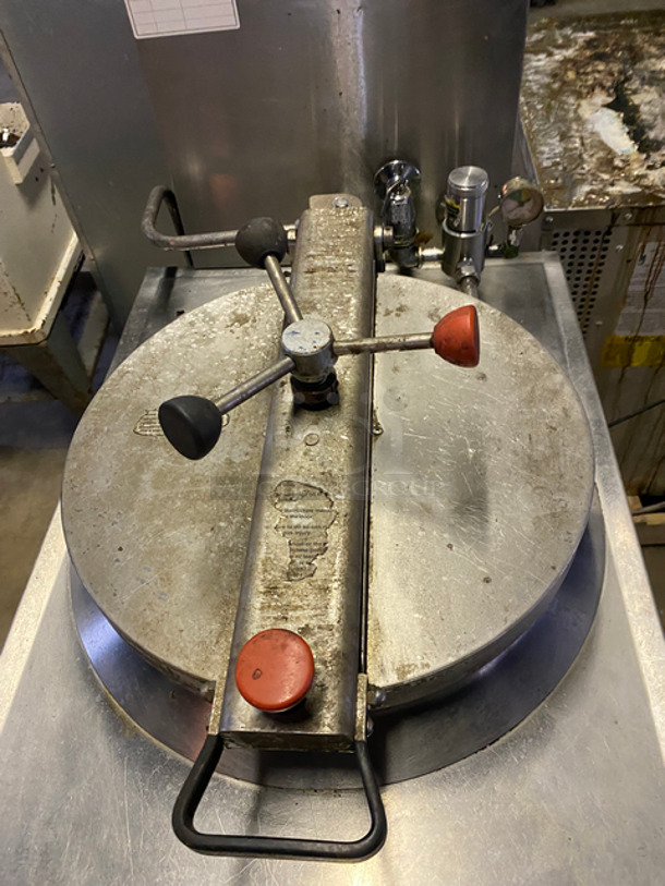 BKI Commercial Electric Powered Pressure Fryer! With Frying Basket! All Stainless Steel! On Casters! Model: FKMF 208V 3 Phase - Image 5 of 10