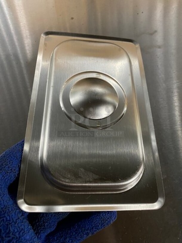 NEW! IN THE BOX! Stainless Steel 1/9 Size Steam Table/ Prep Table Food Pan Lids! - Image 4 of 5